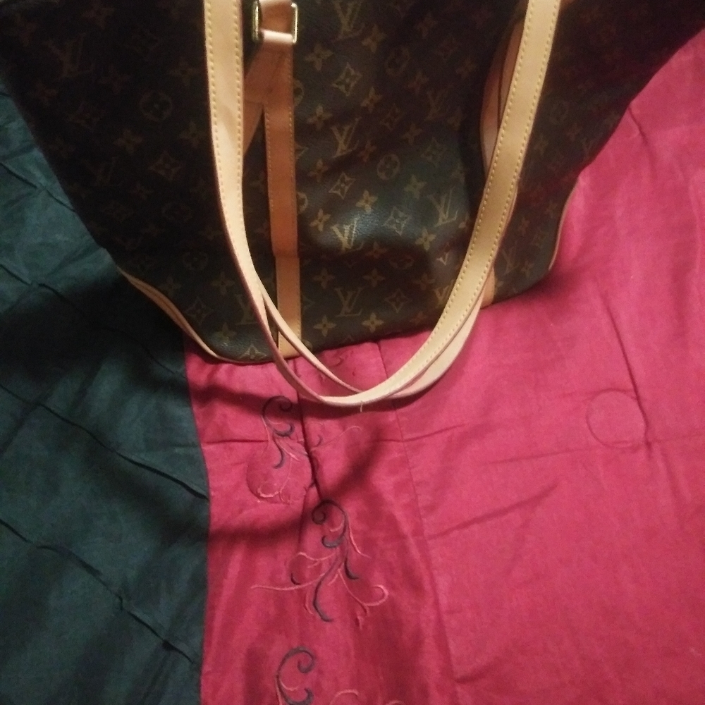 Purse - Picture 2 of 5